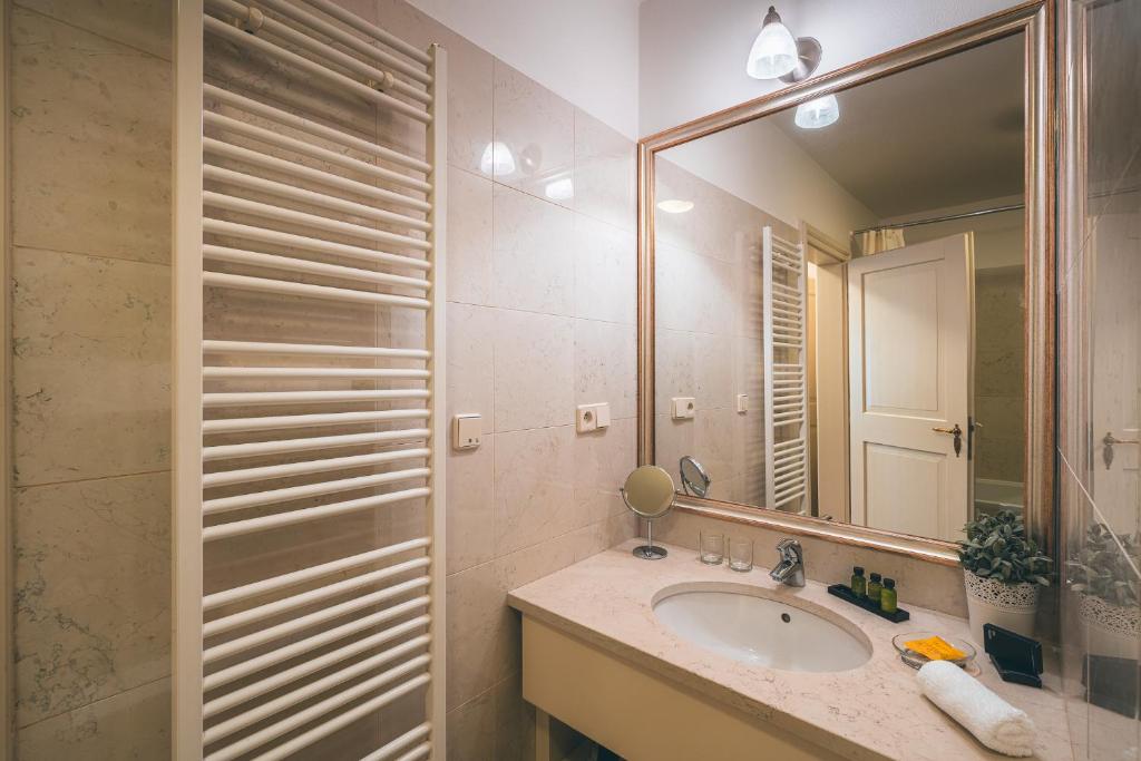 Appia Hotel Residences - 17