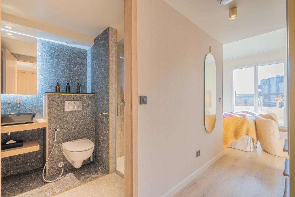 Yuna Porte-Maillot - ApartHotel photo