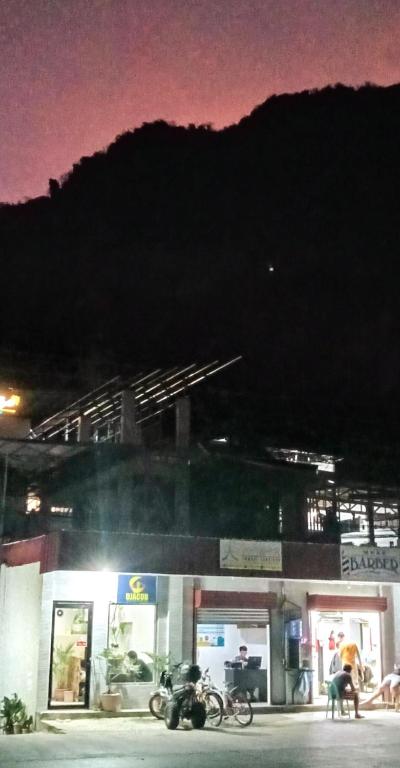 Nespecifikovaný výhled na hory nebo výhled na hory při pohledu z hotelu