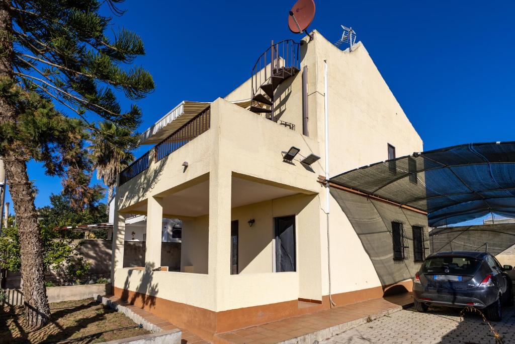 Falcon House Punta Braccetto