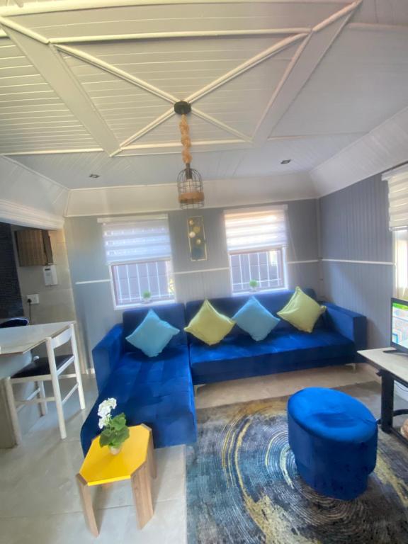 Kwaaami - Family Room