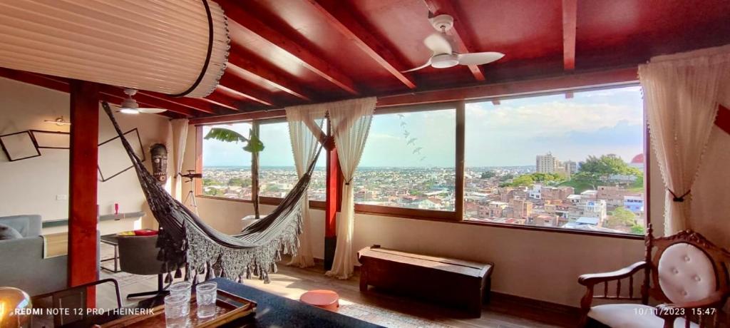 Zona de estar de My Suite with views of Cali