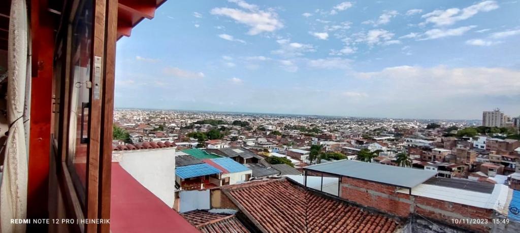 Vista general de Cali o vista desde el apartamento