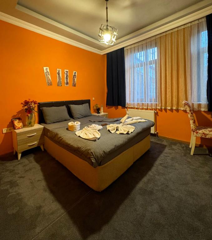 Postel nebo postele na pokoji v ubytování Taksim Pandora hotel