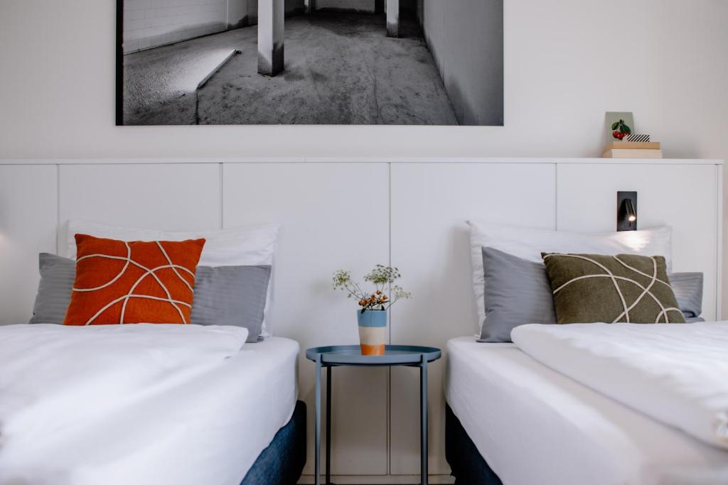 THE FLAG München M. - Resim 23