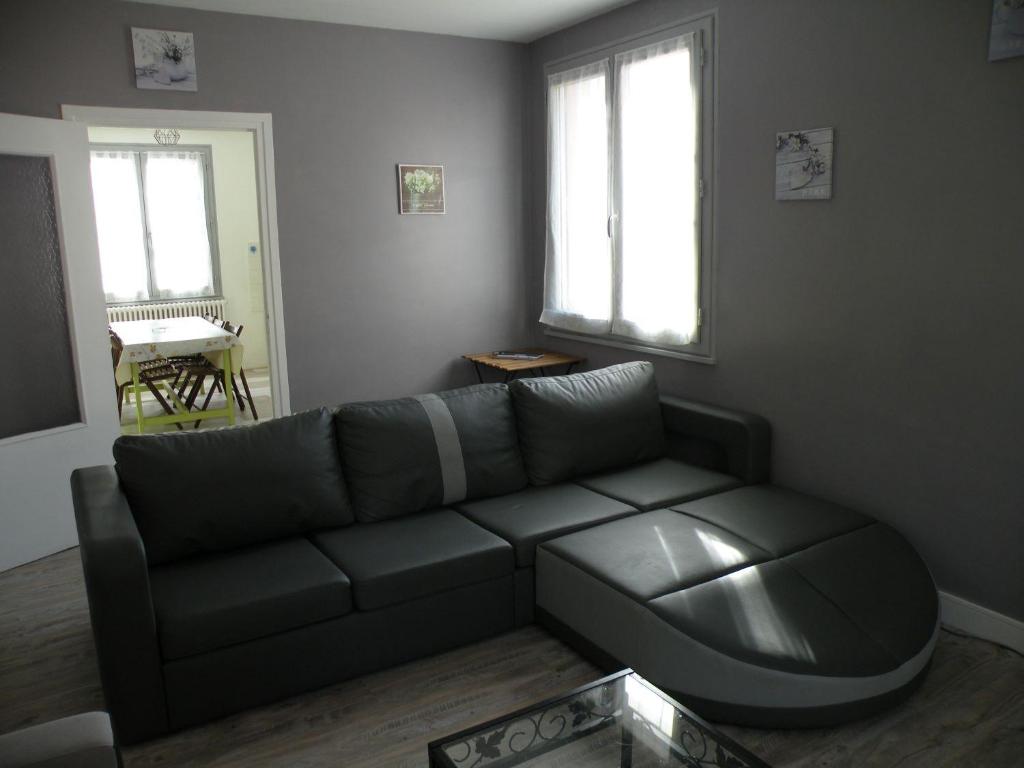 Posedenie v ubytovaní Tulipe, appartement 5 personnes, entre Sancy et Volcans d'Auvergne