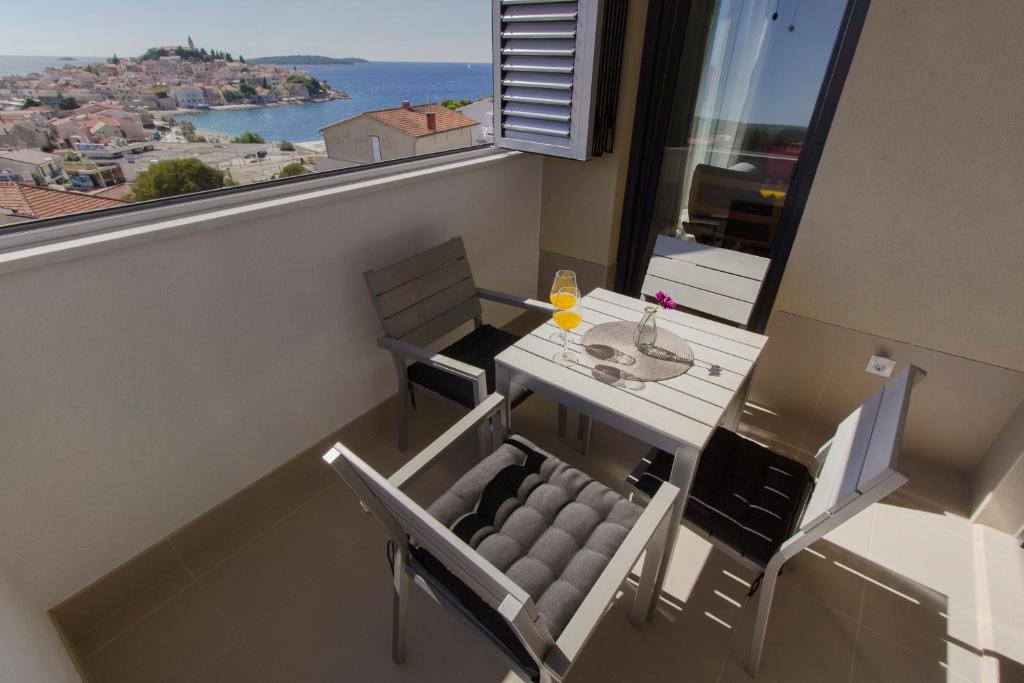 Nespecifikovaný výhled na moře nebo výhled na moře při pohledu z apartmánu