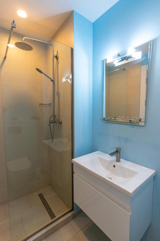 Koupelna v ubytování Double Rooms in New Gudauri, Loft 2, 247