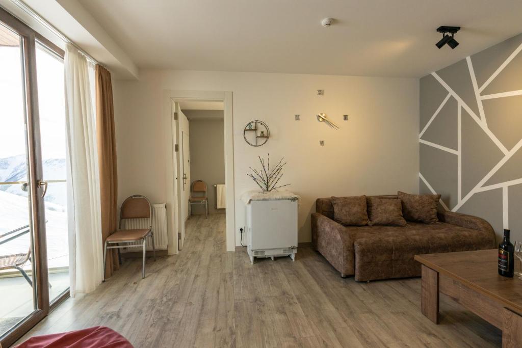 Posezení v ubytování Double Rooms in New Gudauri, Loft 2, 247