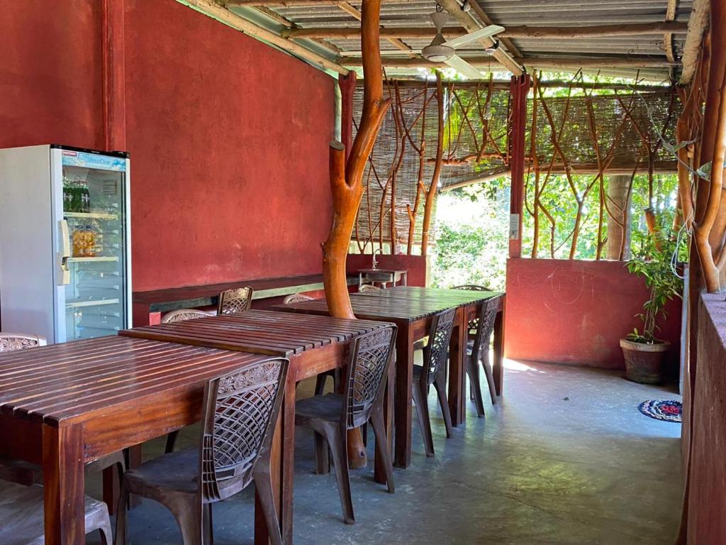 Restaurace v ubytování Wild Bee Safari Lodge