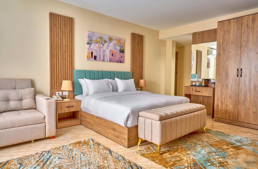 Soul Pyramids View - 14