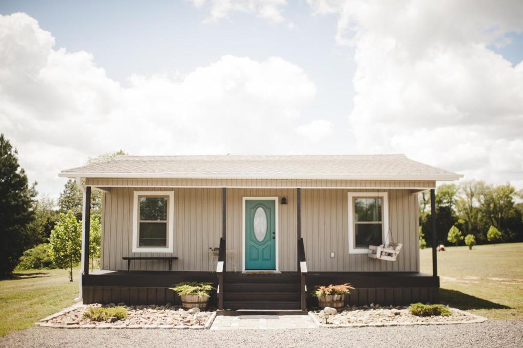 Nordins Hidden Hillside Cabin, Dardanelle (updated prices 2024)