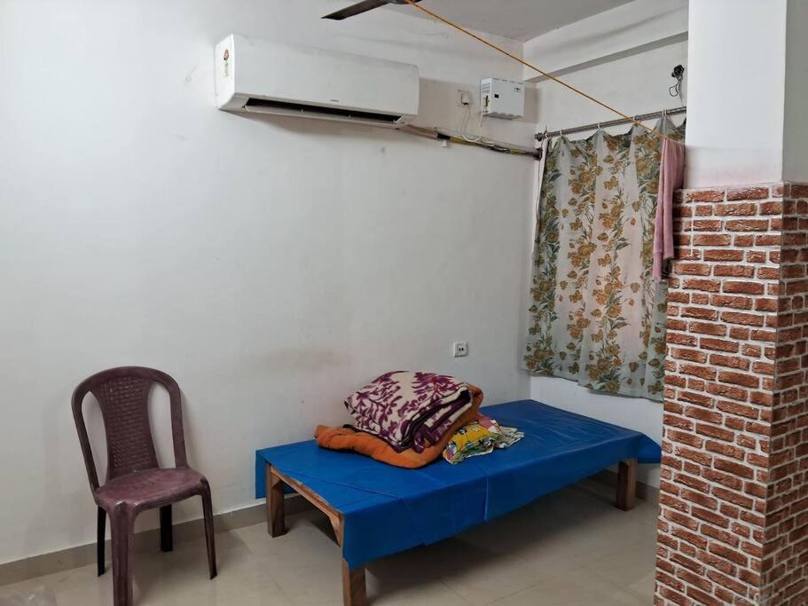 Room In Central Kolkata, Kolkata (updated prices 2024)
