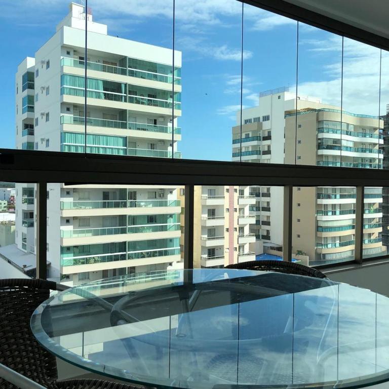 Apartamento para temporada na Praia do Morro - ED GRAAL - Two-Bedroom Apartment