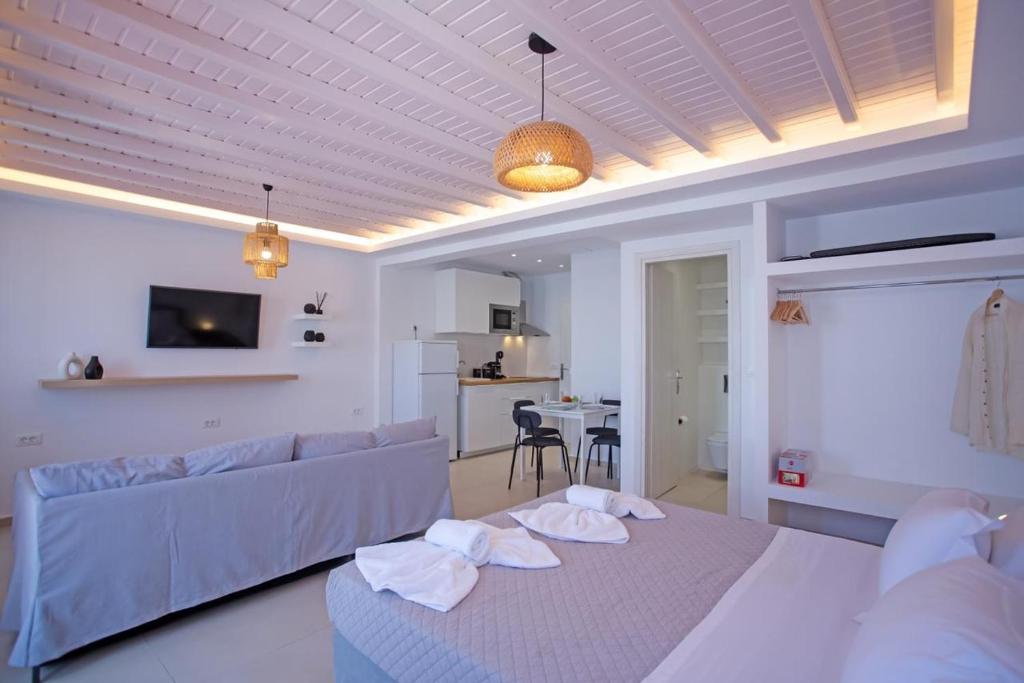 Postel nebo postele na pokoji v ubytování The Lavish Suite