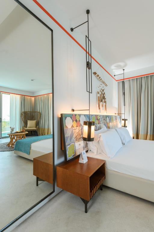 Folie Marine Beach Hotel Club - Image 5