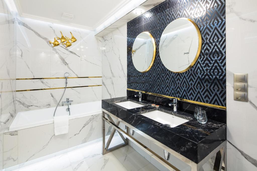 Łazienka w obiekcie Hotel Royal Baltic 4* Luxury Boutique