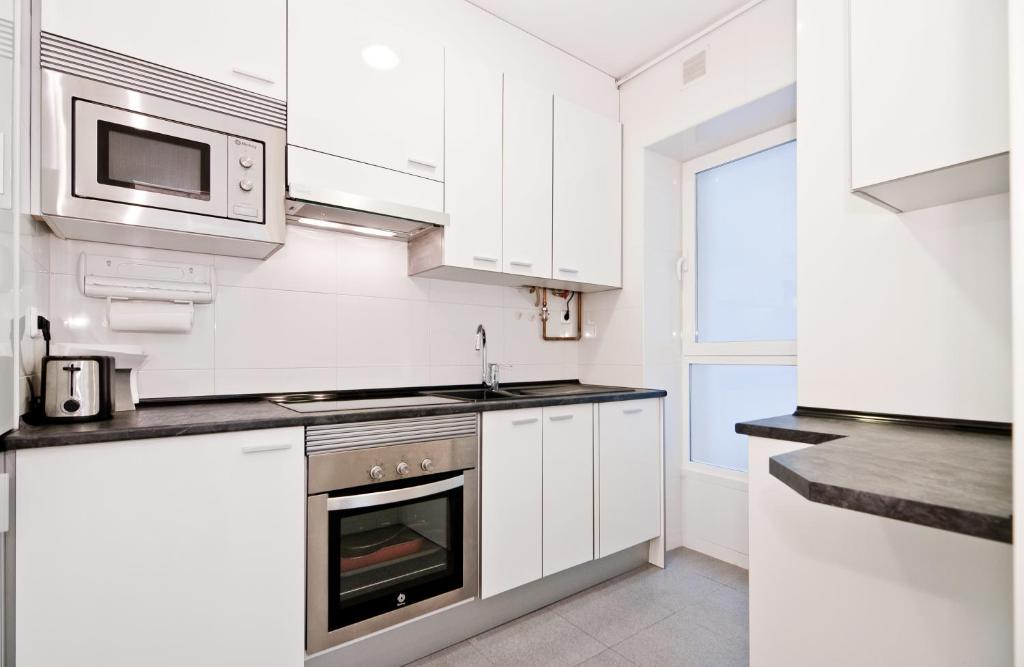 Apartamento Retiro, Madrid, Spain - Booking.com