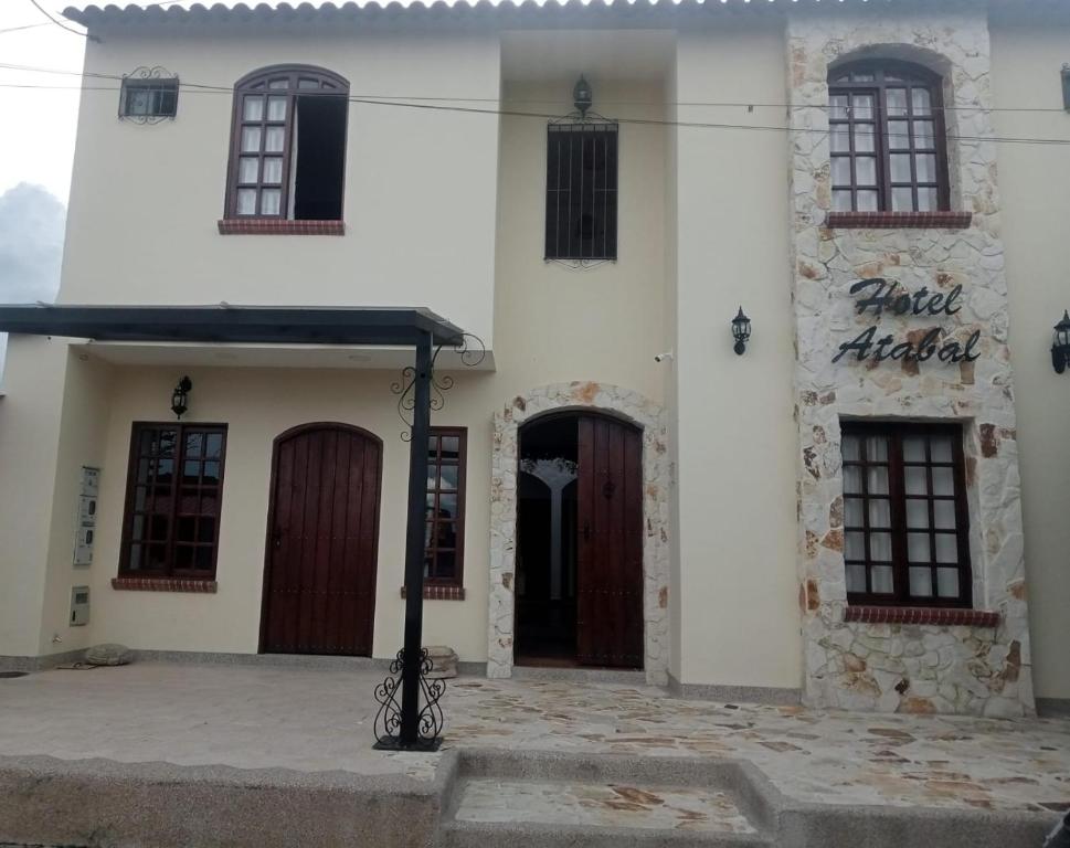 Hotel Atabal