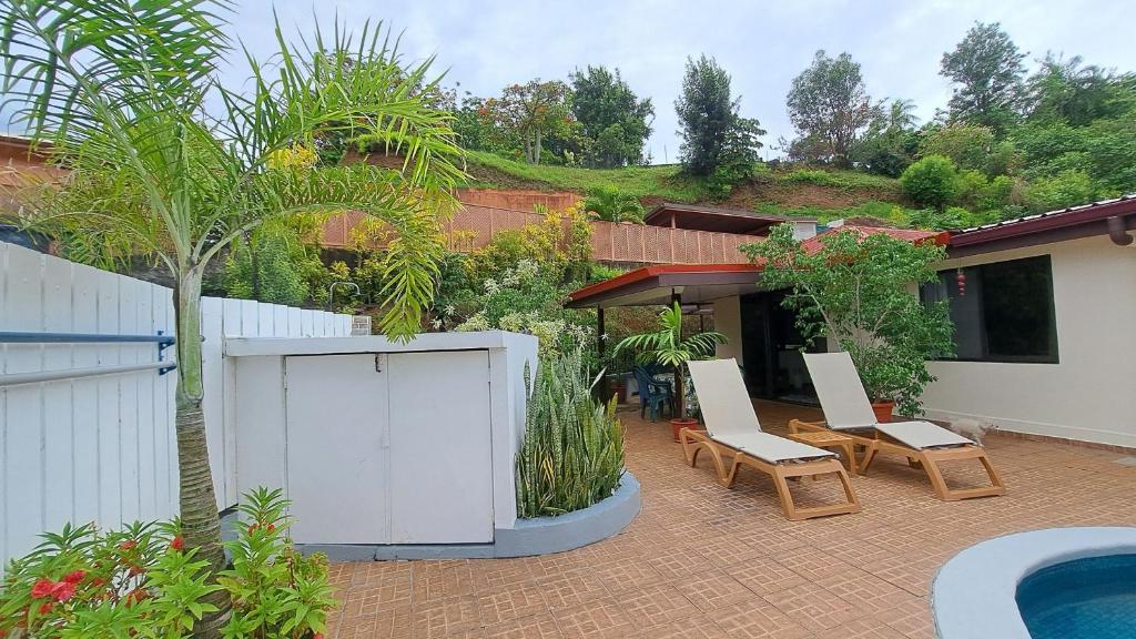 Zahrada ubytování TAHITI - Teakavehere Pool