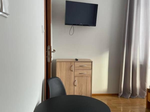 TV a/nebo společenská místnost v ubytování Pokoje Gościnne A i M Dendys