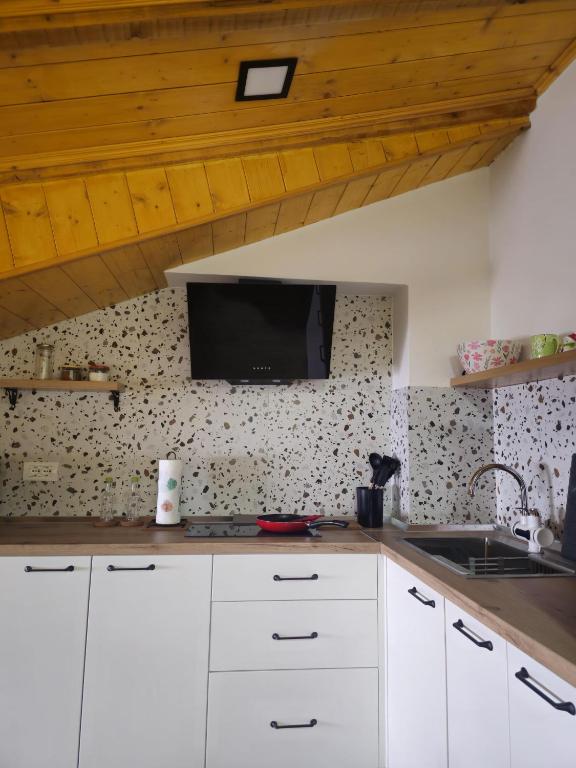 Lulebore Apartament 1 - Image 8