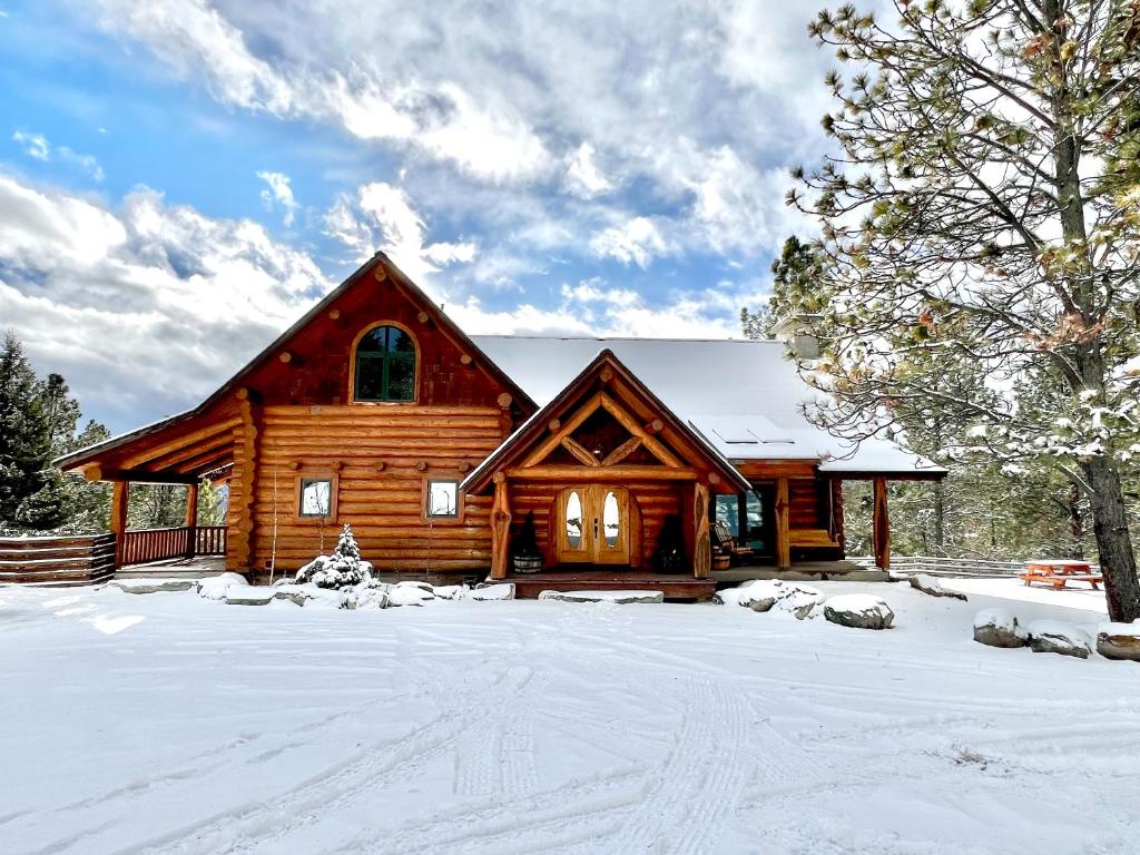 The Hidden Ranch a Secluded Log Home, Kalispell (updated prices 2024)