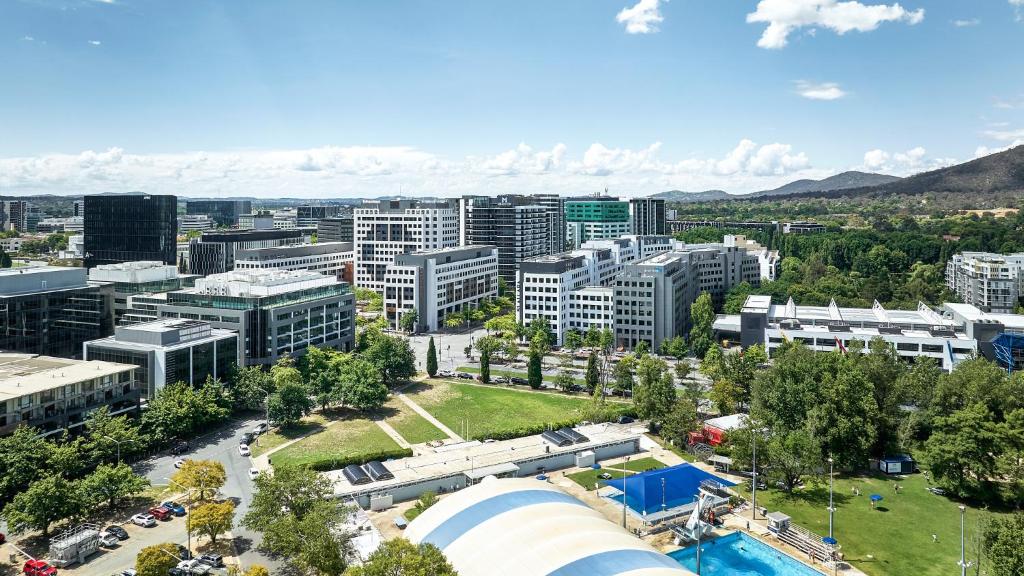 Meriton Suites Canberra - Resim 24