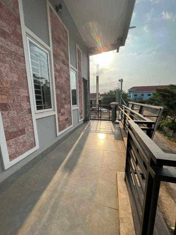Balkón nebo terasa v ubytování The Hub Kampot
