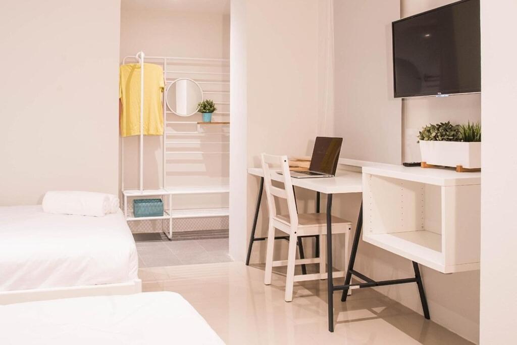 ME U Hostel Pattaya - Resim 44