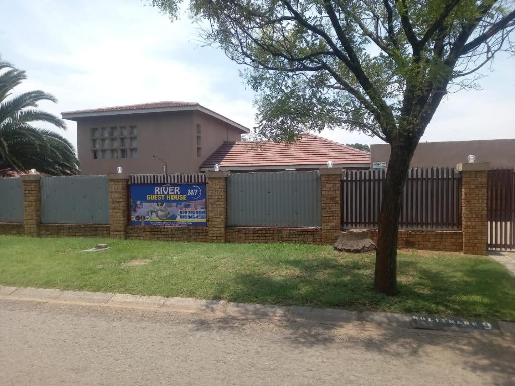 River Guest house, Vanderbijlpark, South Africa