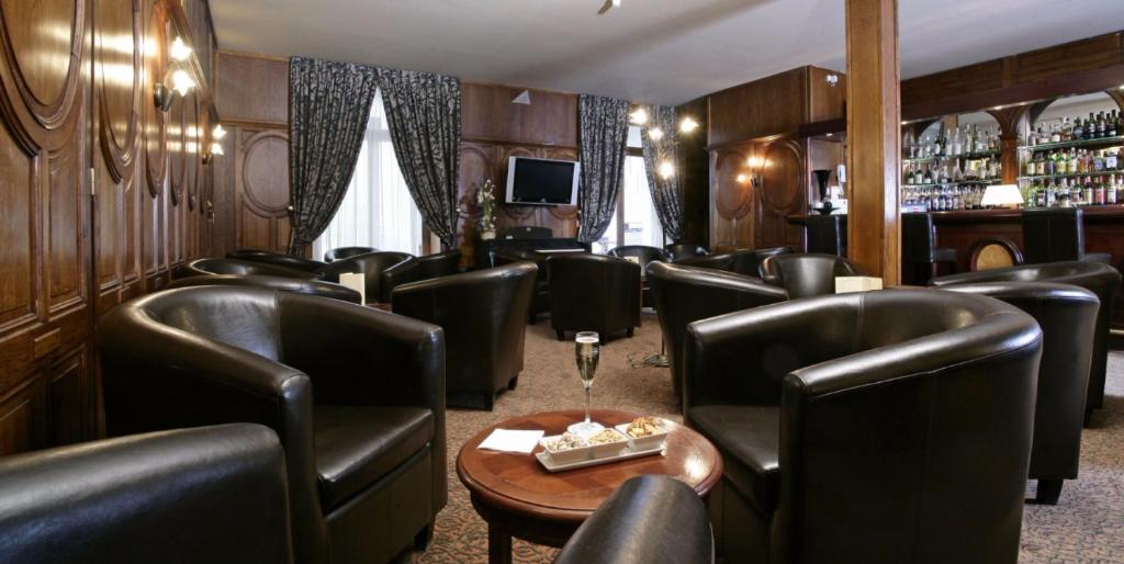 Posezení v ubytování Hôtel Aletti Palace