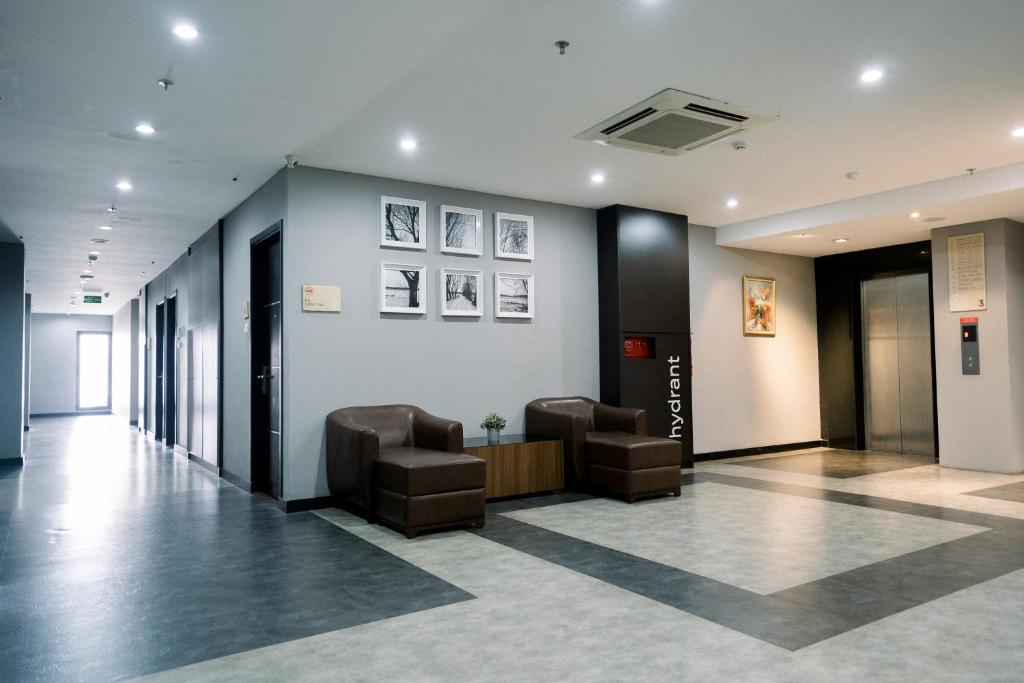 Istumisnurk majutusasutuses Kalya Hotel Bandung Dago