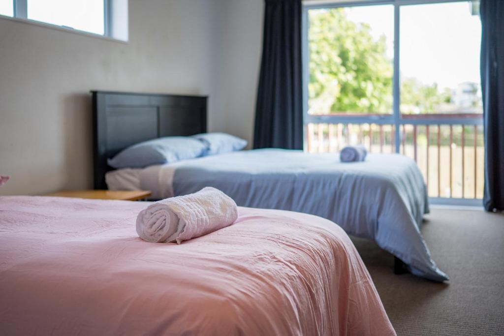 7BR 3BH Beach Escape. 2 min to Browns Bay Beach - Resim 12