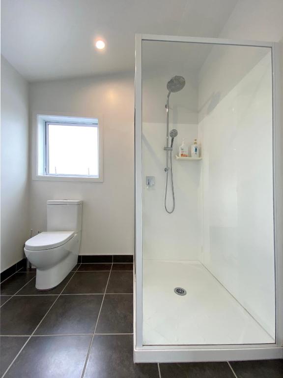 7BR 3BH Beach Escape. 2 min to Browns Bay Beach - Resim 18