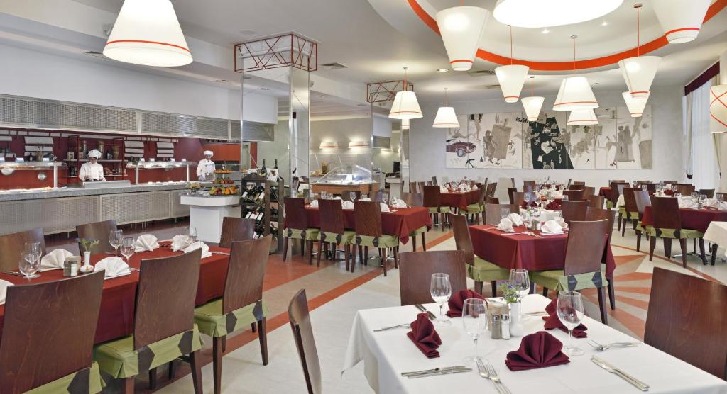 Restaurace v ubytování Sol Nessebar Mare All Inclusive