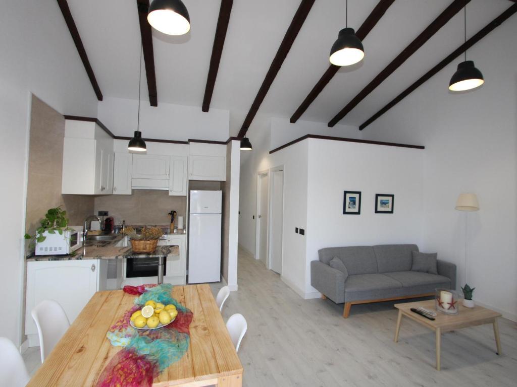 Fotografia z galérie ubytovania Apartamento junto al mar con wifi gratuito, aire acondicionado opcional, mascotas permitidas. - ES-184-56 v destinácii Riumar