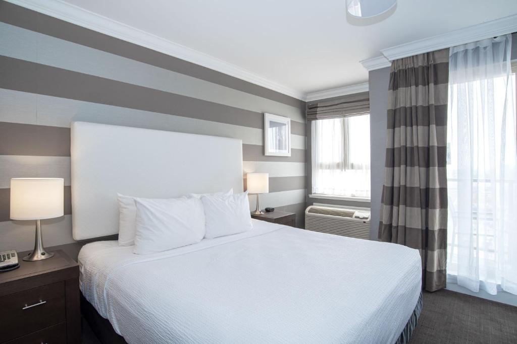 
Tower Room, 1 King Bed, Balcony
