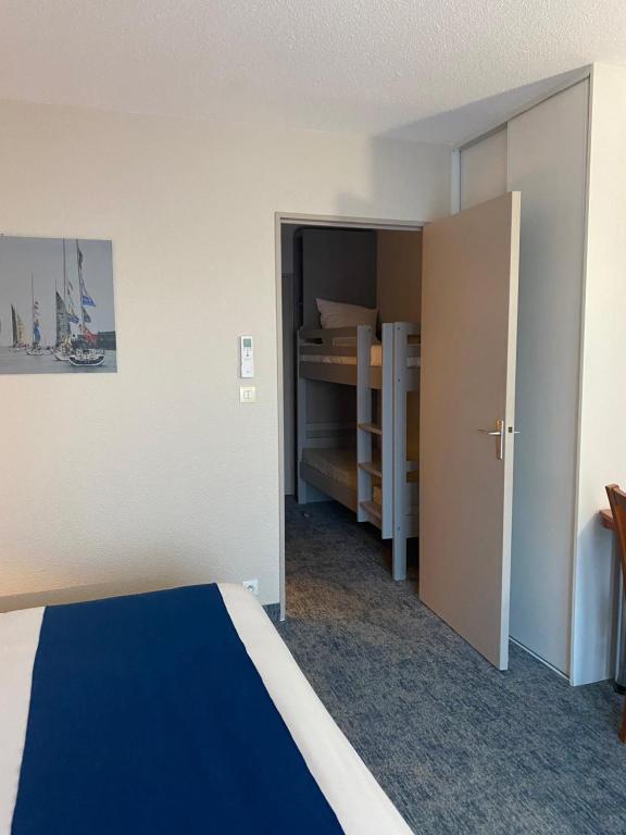 The Originals Boutique, Hôtel Admiral's, Les Sables-d'Olonne - Family Room With Harbor View