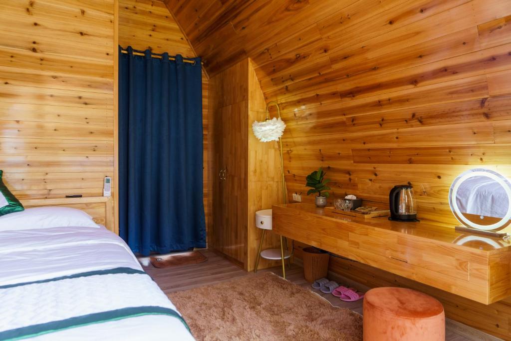 A bathroom at GẠO FARM STAY