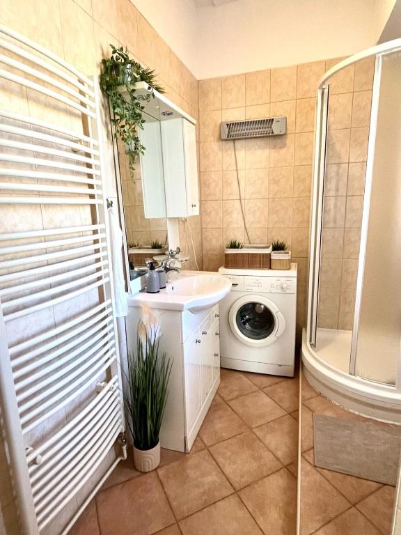Kúpeľňa v ubytovaní Apartment Caroline - Old Town, AC