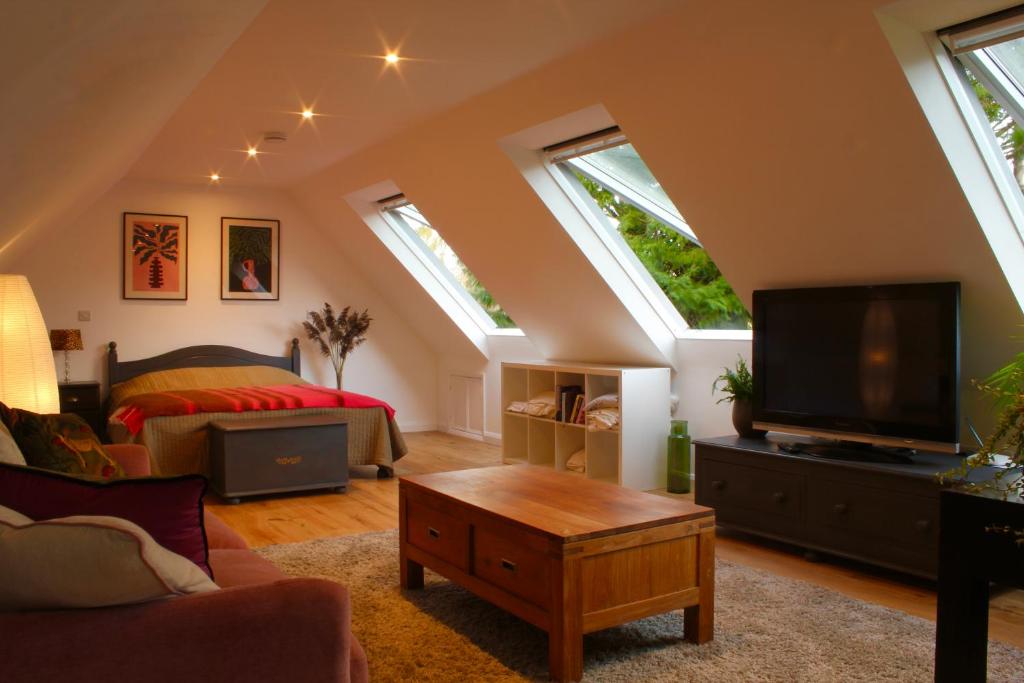 Castle Loft, Wallingford (updated prices 2024)