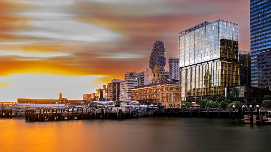 vistas a una ciudad con rascacielos en InterContinental Auckland, an IHG Hotel en Auckland