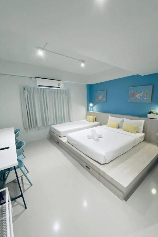 
Deluxe Triple Room

