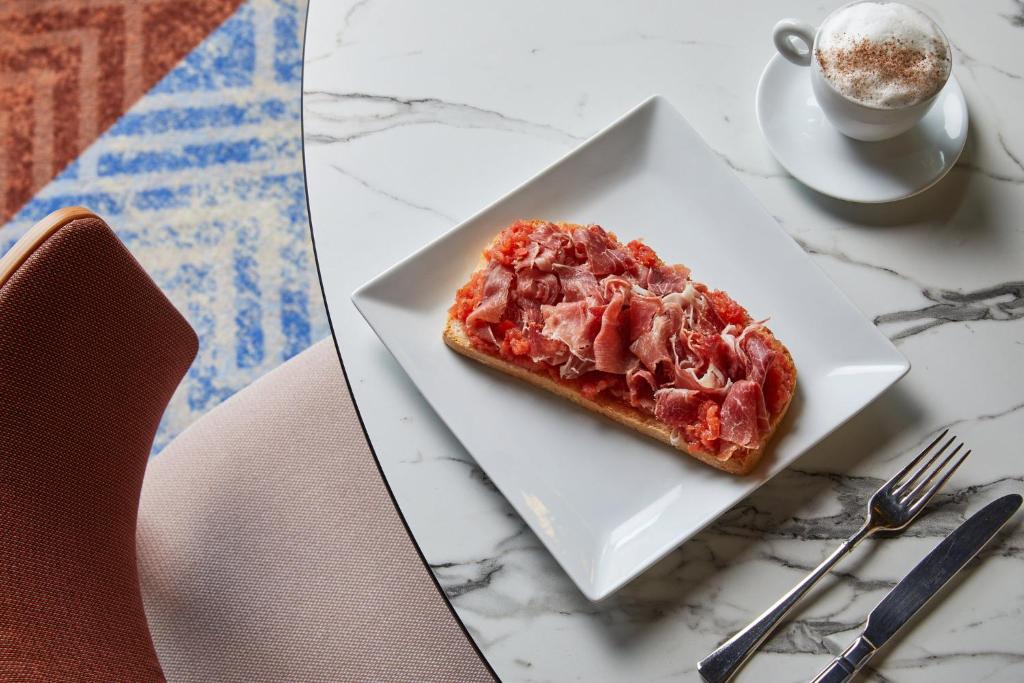 Crowne Plaza Madrid - Centre Retiro by IHG - Resim 44