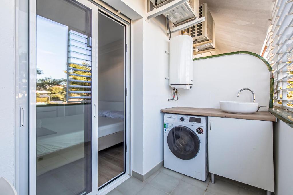 A kitchen or kitchenette at Tango