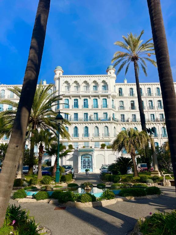 L'Orient Palace Apartments - Monolocale Con Vista Giardino