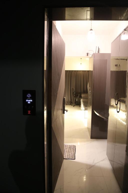 Suryaansh - Chambre Double Avec Balcon