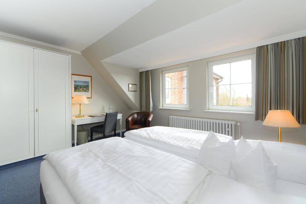 Kurhaus Hotel - Standard Double Room