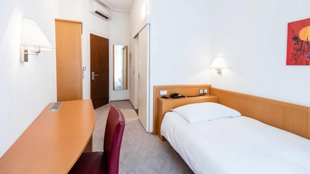 Central City Hotel Rochat - Resim 28